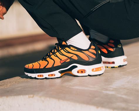 nike air max plus tiger